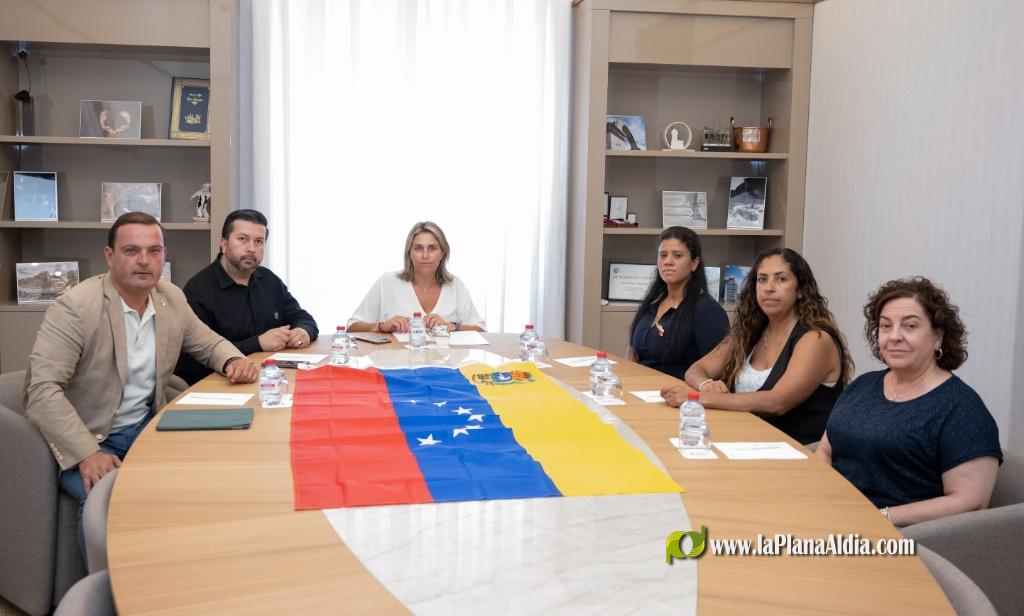 La Diputación estrecha la colaboración con Asovecas y ayudará en el transporte de ayuda a Venezuela y en atención psicológica a la comunidad venezolana en Castellón