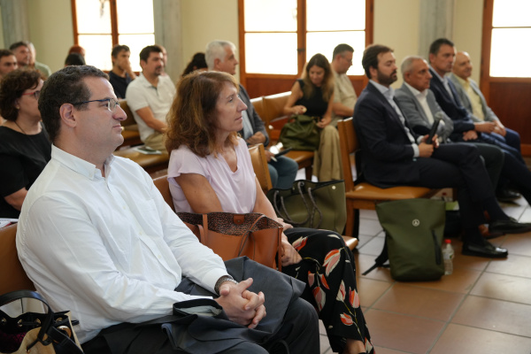Vila-real impulsa el debate sobre la descarbonización de la industria cerámica con una jornada sobre electrificación y almacenamiento energético