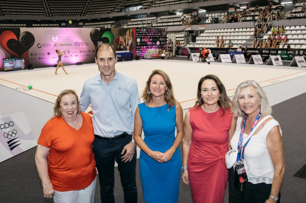 Begoña Carrasco visita Castellón para supervisar las competiciones de gimnasia rítmica que reúnen a casi 6.000 personas