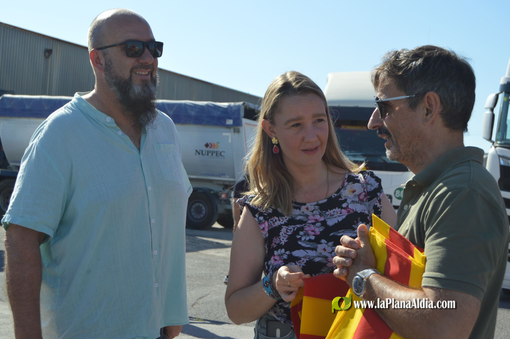 Sant Crist�fol reuneix uns quaranta vehicles a Vila-real amb la b�nedici� dels camions i una missa al Termet