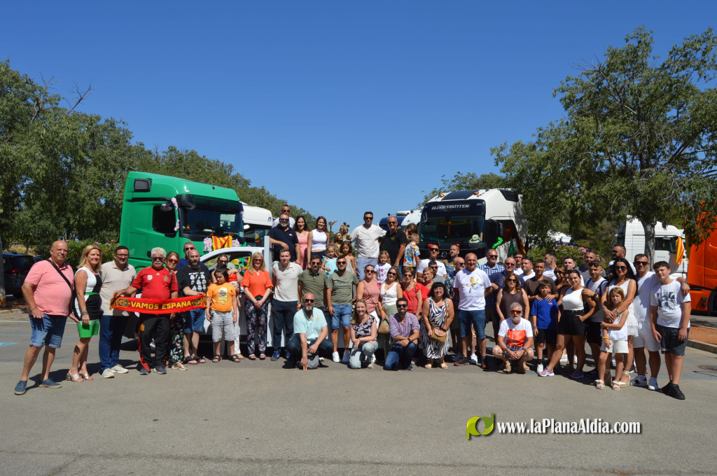 Sant Crist�fol reuneix uns quaranta vehicles a Vila-real amb la b�nedici� dels camions i una missa al Termet