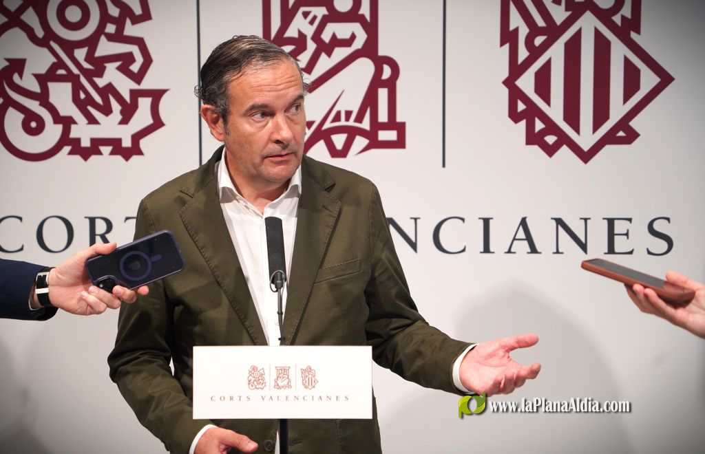 Pastor acusa a Oltra y Morant de liderar una izquierda desorientada, sometida al sanchismo y a la corrupción
