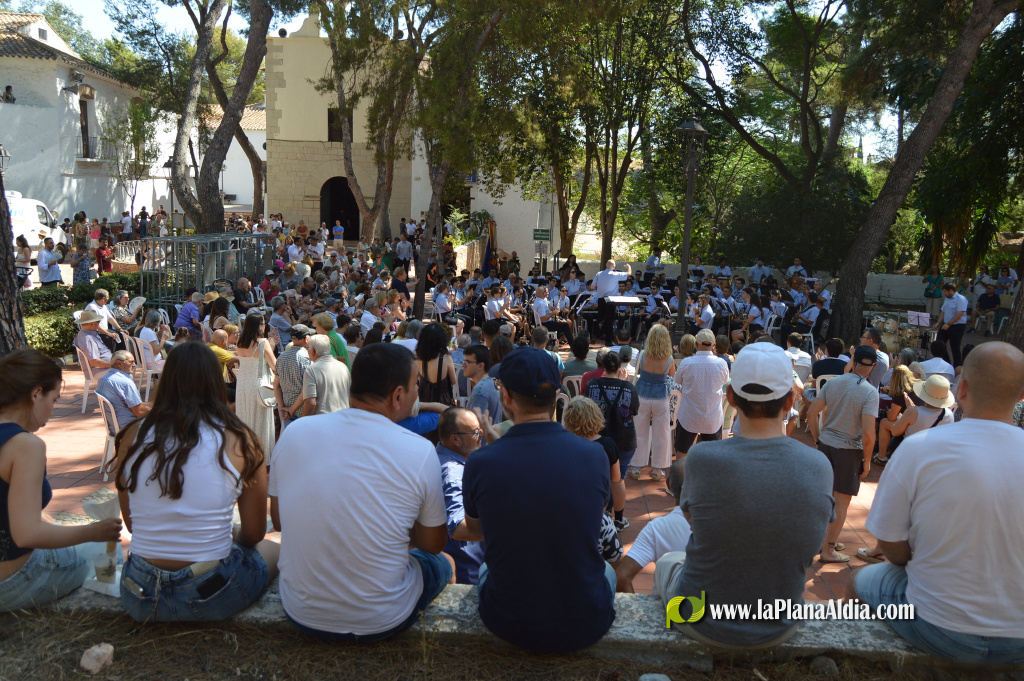 La Festa del Termet celebra la seua jornada matinal amb process� i perrat popular