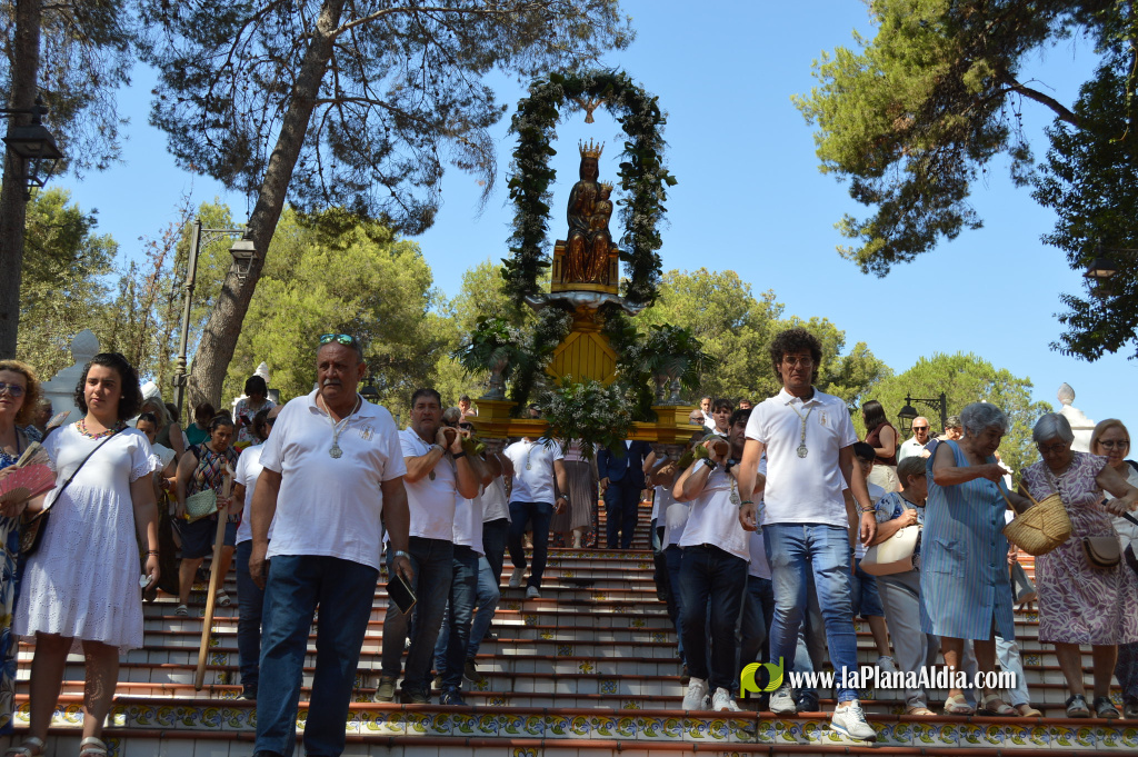 La Festa del Termet celebra la seua jornada matinal amb process� i perrat popular