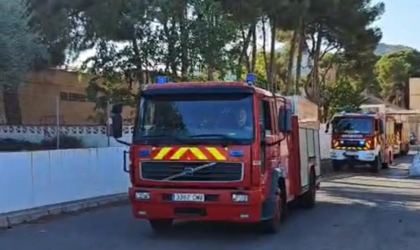 Castelló desplega un dispositiu de Bombers per col·laborar en l'extinció de l'incendi forestal de Soneja