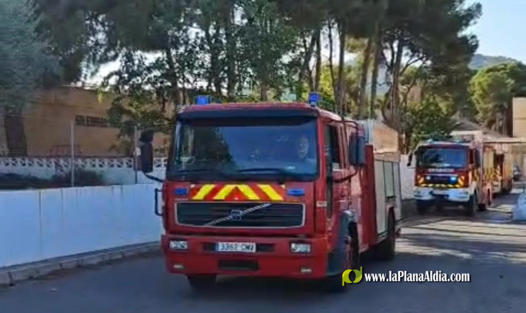 Castelló desplega un dispositiu de Bombers per col·laborar en l'extinció de l'incendi forestal de Soneja