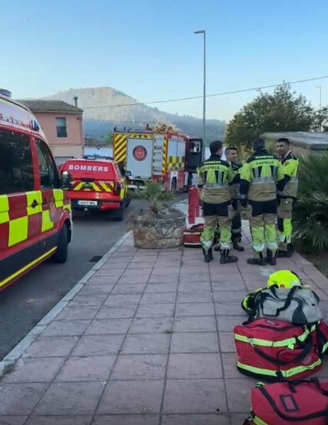 Castelló envia relleu de Bombers per mantenir l'extinció de l'incendi forestal de Soneja