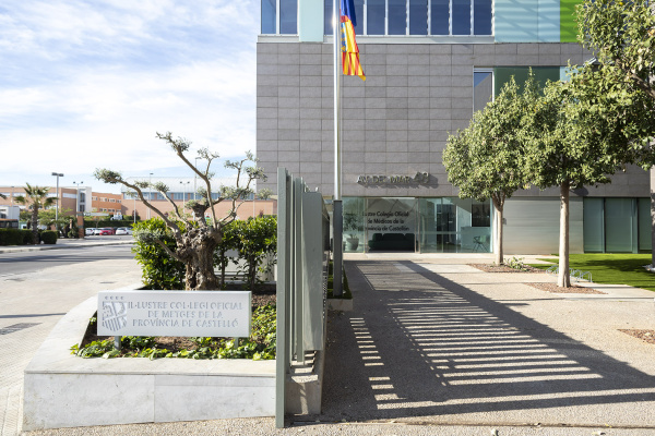 El Colegio de Médicos de Castellón impulsa la lucha contra la desinformación sanitaria en las redes sociales