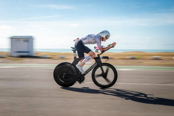 el-infinitri-burriana-triathlon-festival-2026-genera-un-impacto-economico-de-1-6-millones-y-bate-record-de-participacion