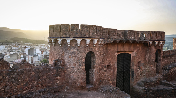 onda-transforma-su-castillo-en-un-balcon-privilegiado-para-vivir-el-eclipse-del-12-de-agosto