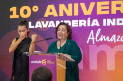 L'entitat amiab commemora el seu des� aniversari a la bugaderia d'Almassora, Castell�, en un acte en el qual van participar treballadors, la direcci�, institucions, clients i col�laboradors.