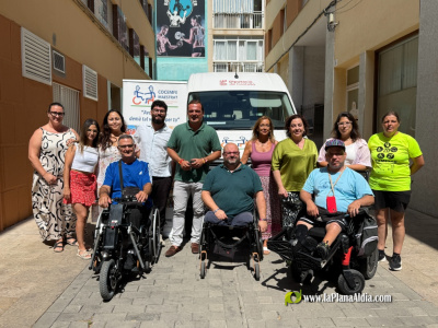 La Diputación de Castellón refuerza la colaboración con Cocemfe Maestrat con la adquisición de un nuevo vehículo adaptado