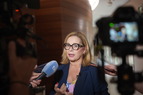 Contelles denuncia hipocresía del PSPV por usar criterios de arraigo en ayudas municipales