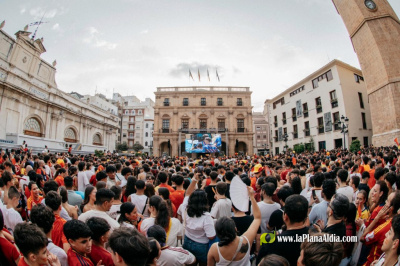 Castellón vibra con la final de la Copa del Mundo en las pantallas gigantes de la Plaza Mayor y el recinto del SOM Festival