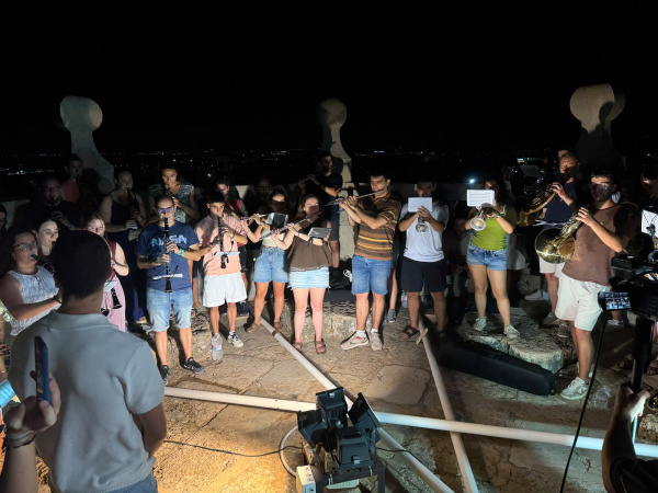 La vigilia de Sant Jaume en Vila-real: concierto desde el campanario, castillo de fuegos y porrat popular