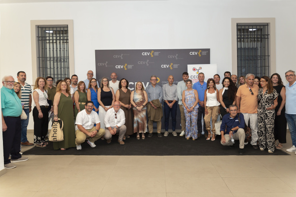 CECAP CV reúne a centros asociados para analizar retos y novedades de la FP en la Comunitat Valenciana