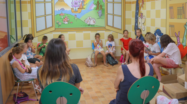 Onda impulsa Agost a la Biblio para agosto con cine, cuentacuentos y talleres infantiles
