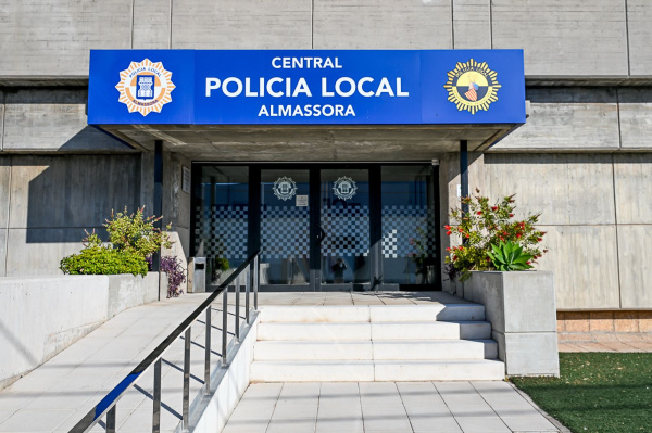 La Policía Local de Almassora abre 25 expedientes sancionadores este año por vertidos incontrolados en la vía pública