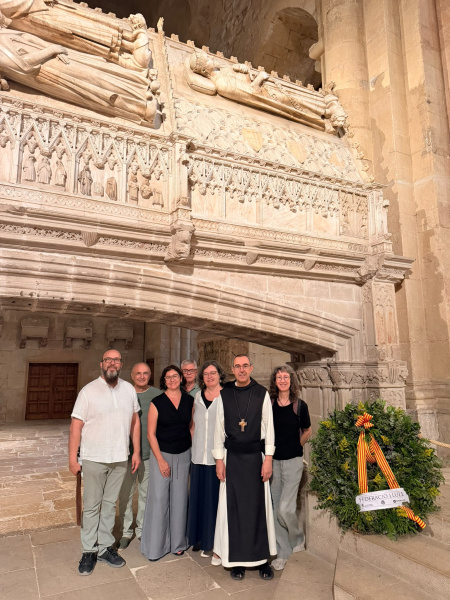 Vila-real participa en el homenaje a Jaume I en Poblet con motivo del 750.º aniversario de la muerte del fundador de la ciudad