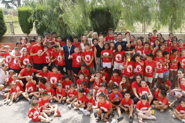 Begoña Carrasco clausura la Escuela de Verano de la Fundación Punjab en Castellón con la participación de 100 niños
