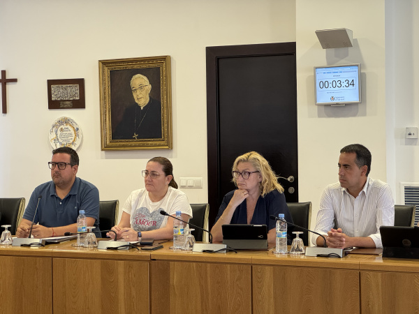 El pleno certifica el 'caos absoluto' en la gestión tras 15 años de gobierno de Benlloch