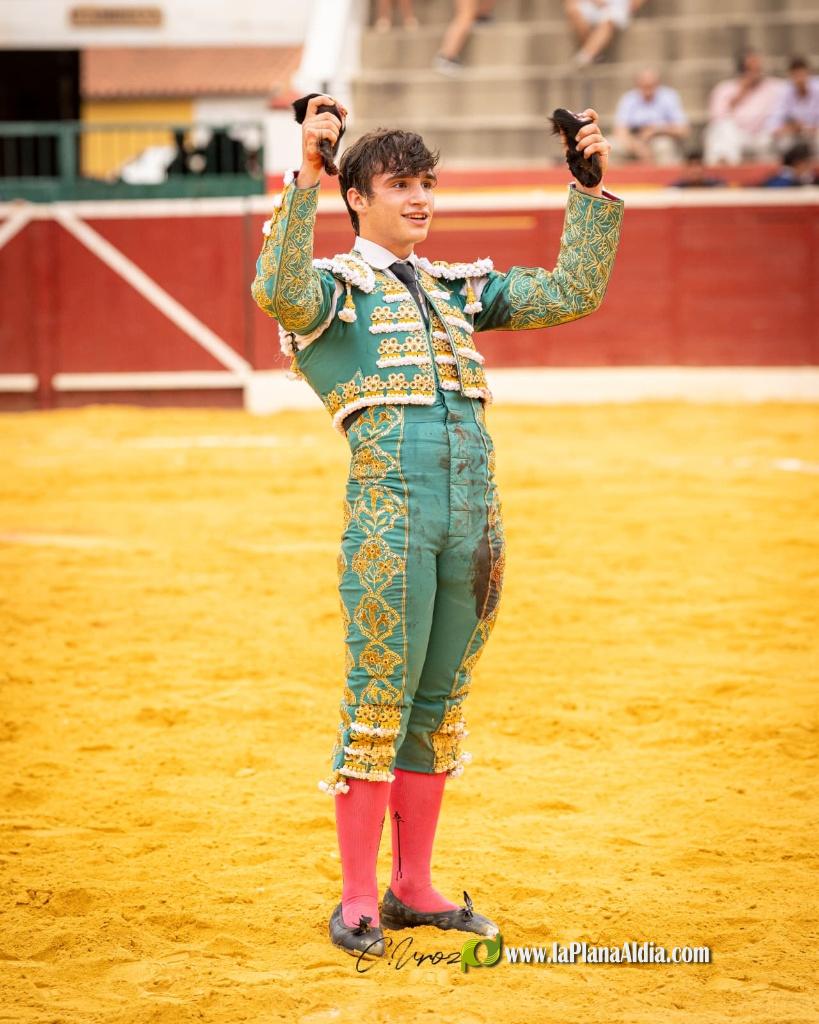 Ian Bermejo triunfa en su debut con picadores en Vilafranca y logra la espiga de plata de Calasparra