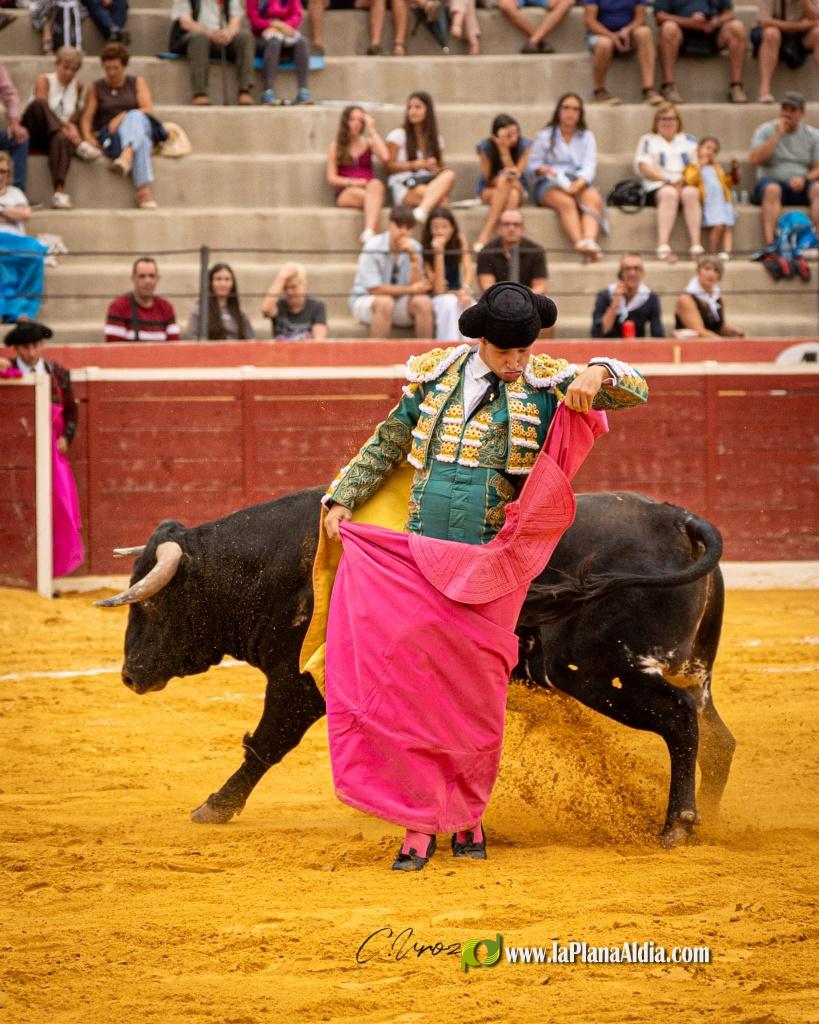 Ian Bermejo triunfa en su debut con picadores en Vilafranca y logra la espiga de plata de Calasparra