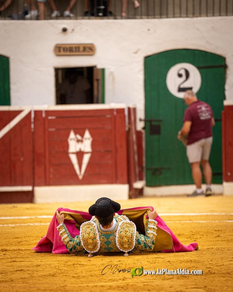 Ian Bermejo triunfa en su debut con picadores en Vilafranca y logra la espiga de plata de Calasparra