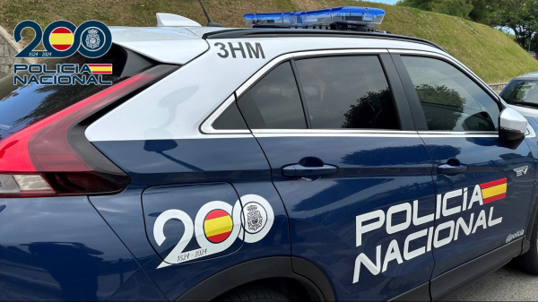 Policia Nacional deté una dona per retirar sense consentiment gairebé 24.000 euros del compte de la persona a qui cuidava