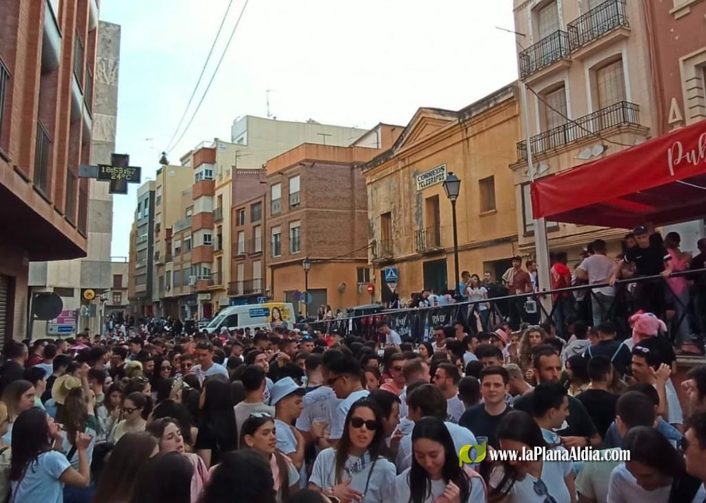 Pub Manhattan 15 a�os potenciando las Fiestas del Cristo en colaboraci�n con las Pe�as