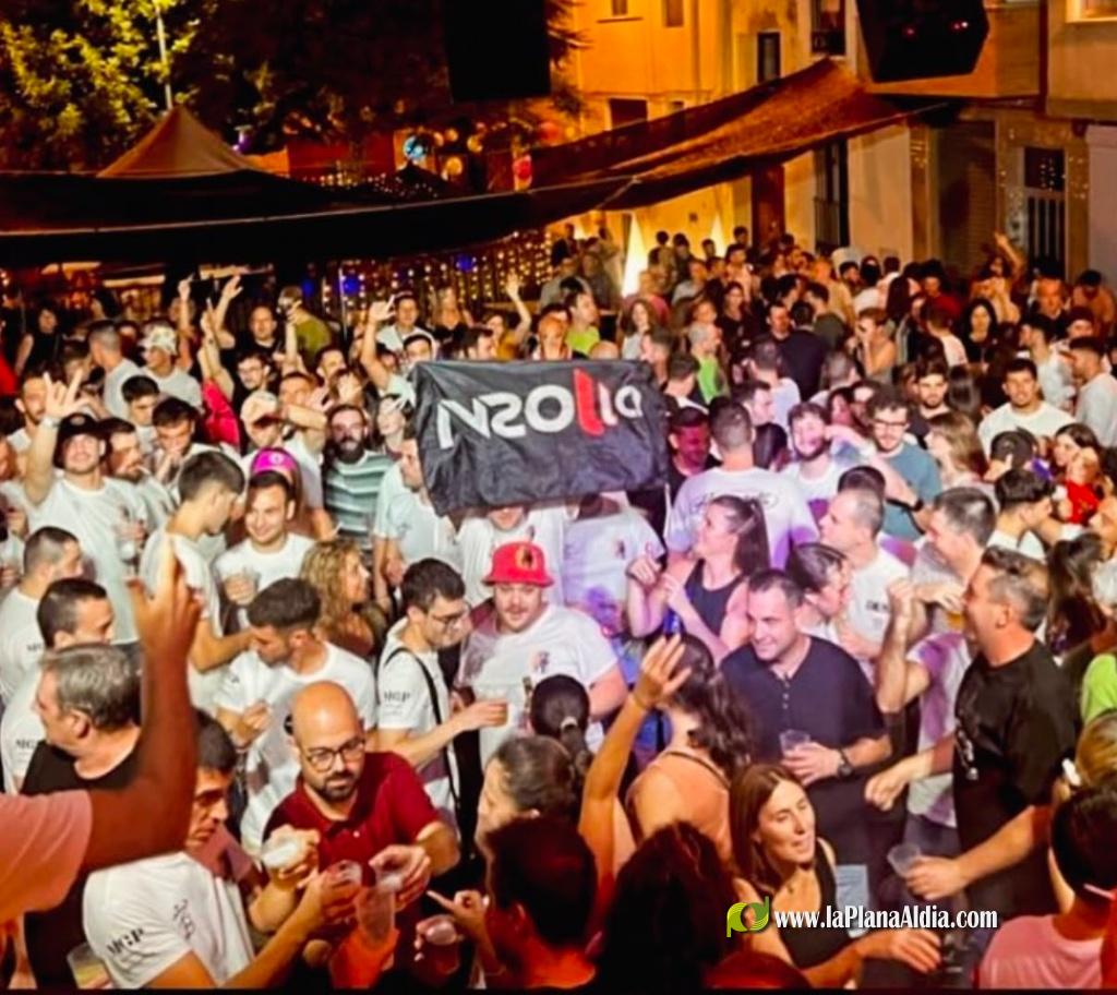 Pub Manhattan 15 a�os potenciando las Fiestas del Cristo en colaboraci�n con las Pe�as
