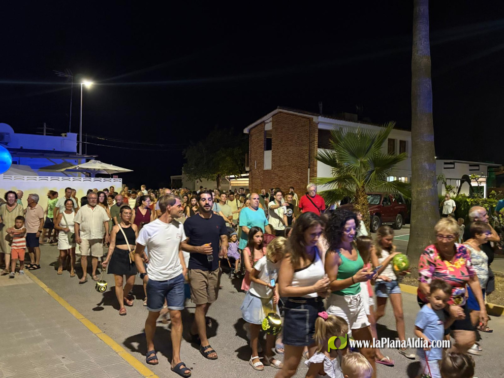 El Xixo Xixero omple de tradici� i ambient la Platja Casablanca amb una gran participaci�