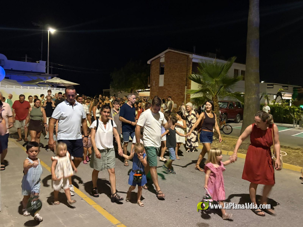 El Xixo Xixero omple de tradici� i ambient la Platja Casablanca amb una gran participaci�