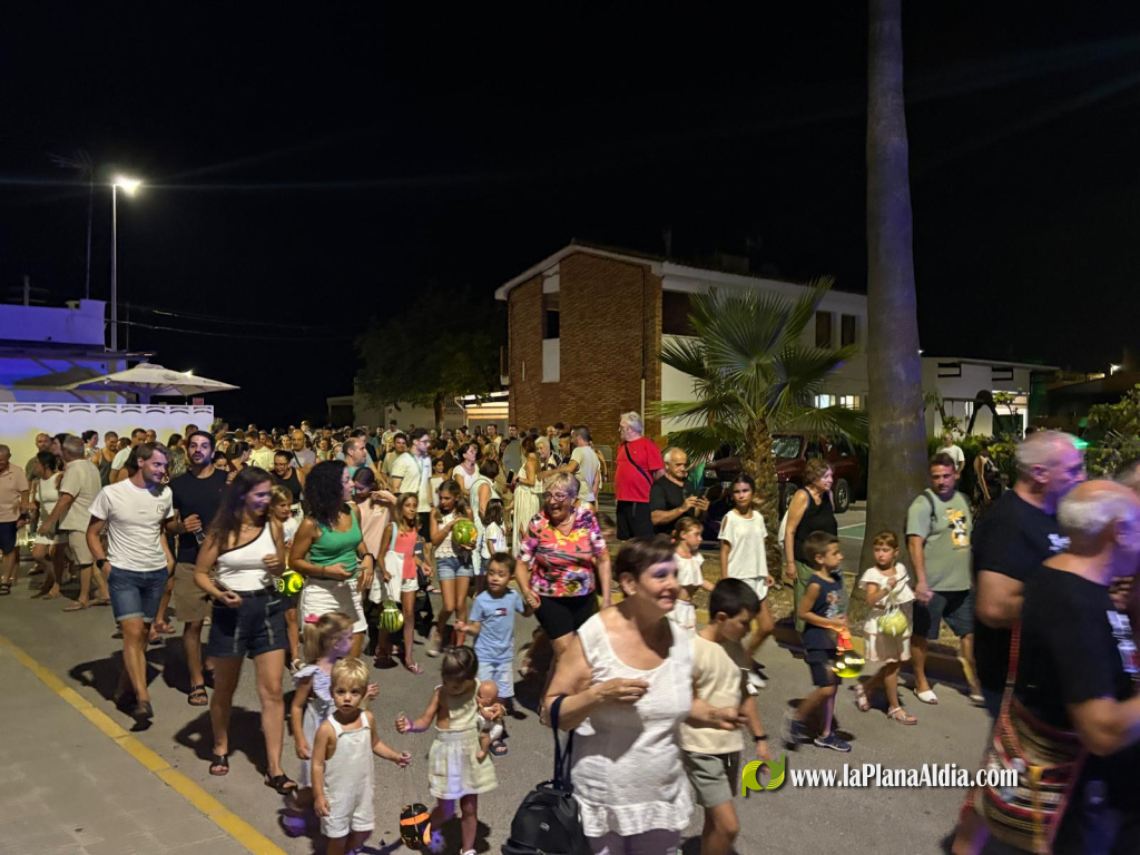 El Xixo Xixero omple de tradici� i ambient la Platja Casablanca amb una gran participaci�