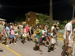 El Xixo Xixero omple de tradici� i ambient la Platja Casablanca amb una gran participaci�