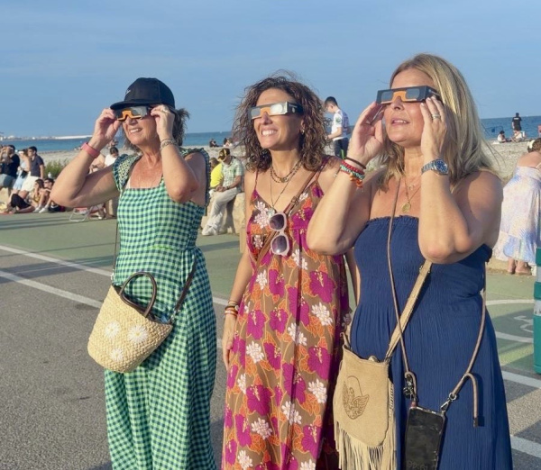 Almassora vive un eclipse solar total con despliegue de seguridad y servicios municipales
