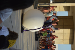 Uns 300 persones s'uneixen a Vila-real per a observar l'eclips amb activitats culturals
