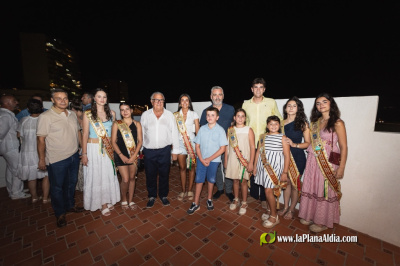 oropesa-del-mar-ilumina-el-mediterraneo-con-su-espectacular-castillo-de-fuegos-artificiales-acuatico-por-el-dia-del-turista