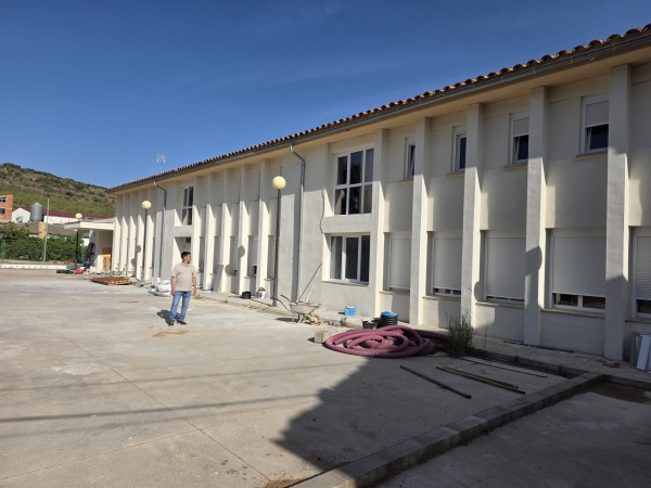 El PP reivindica el interior con un nuevo colegio rural en Cinctorres y 38.000 euros para garantizar el confort climático en Els Ports