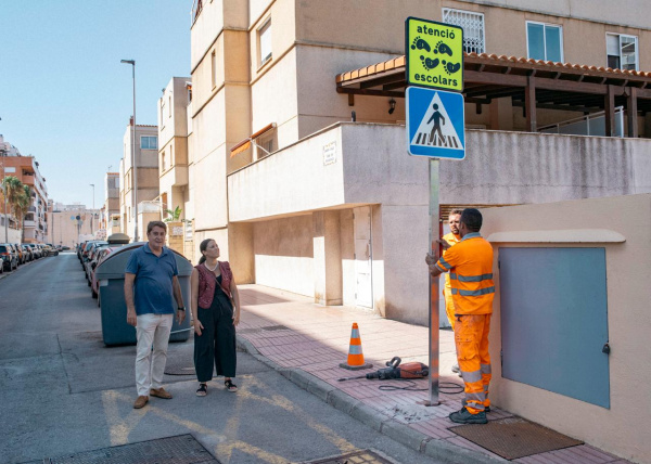 Castellón estrena el Camino Escolar del CEIP El Pinar con cinco tótems y casi 3 kilómetros de ruta