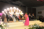 Brillante proclamaci�n de la reina y damas con homenaje a los presentadores de su historia