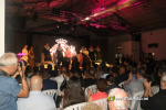 Brillante proclamaci�n de la reina y damas con homenaje a los presentadores de su historia