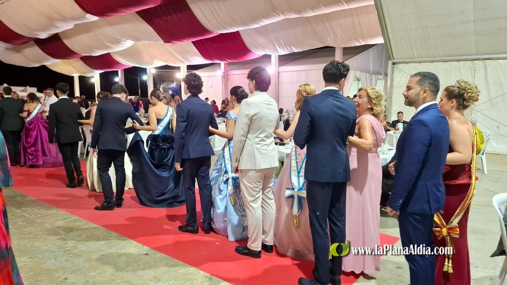 Coronaci�n de la Reina de Fiestas de Alcora  y multitudinaria cena-baile de gala