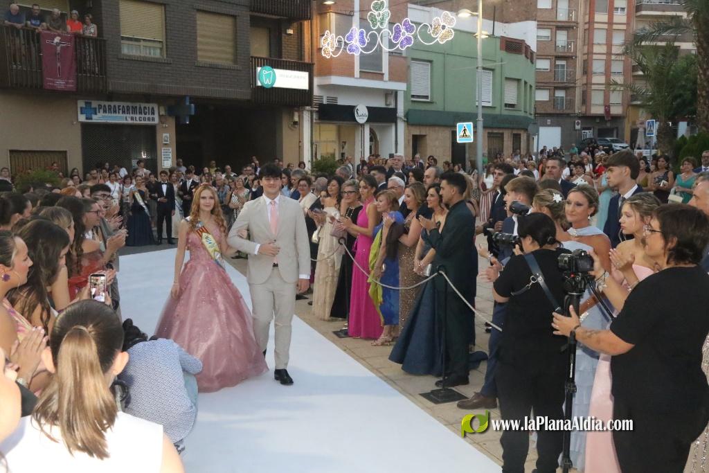 Coronaci�n de la Reina de Fiestas de Alcora  y multitudinaria cena-baile de gala