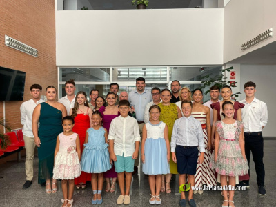 María Gómez Vicente y Martina Boix Martí serán las Reinas de las Fiestas de Sant Pere 2027; Yahir Fernández de Marcos Llorens, Presidente Infantil; Lidia Gómez Vicente, nueva presidenta de la Comisión de Fiestas
