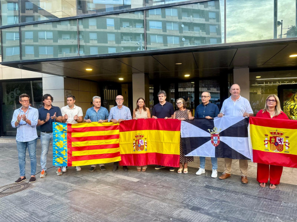 almassora-se-concentra-en-apoyo-a-ceuta-y-reivindica-una-respuesta-de-estado-ante-la-situacion-que-vive-la-ciudad-autonoma