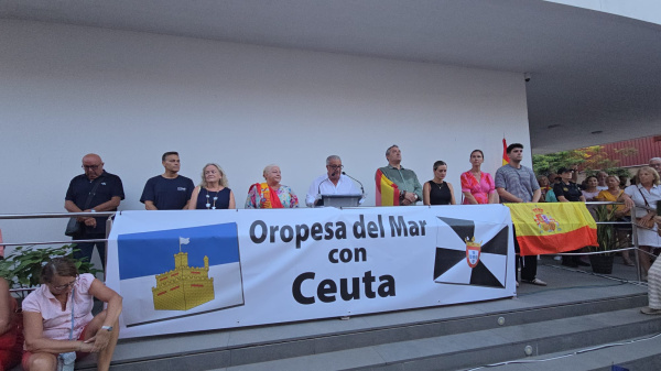cerca-de-4-000-personas-se-concentran-en-oropesa-del-mar-para-apoyar-a-ceuta