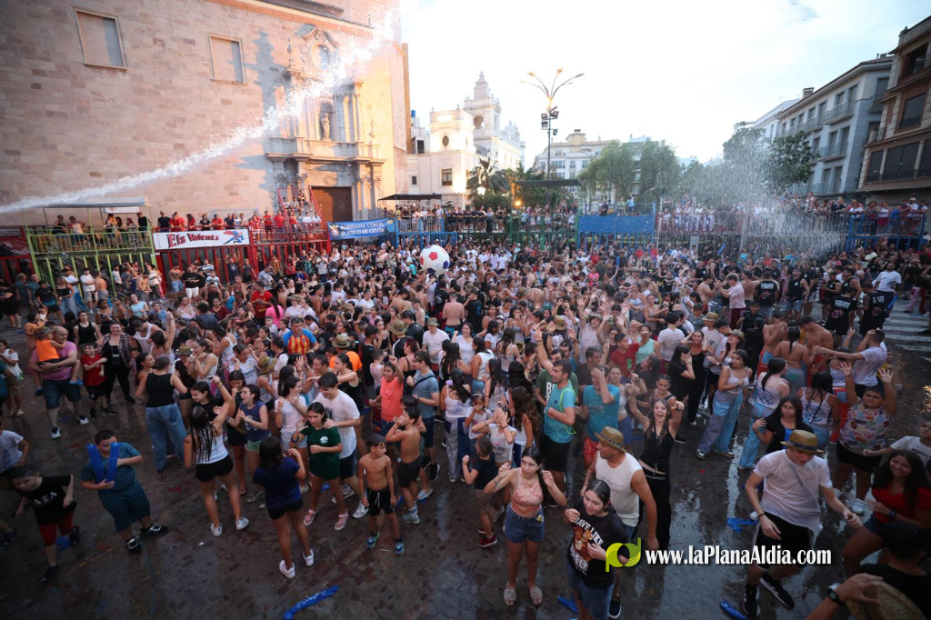 Burriana d�na el tret d'eixida a les Festes de la Miseric�rdia 2026 amb l'Entrada de Penyes i l'Esclafit