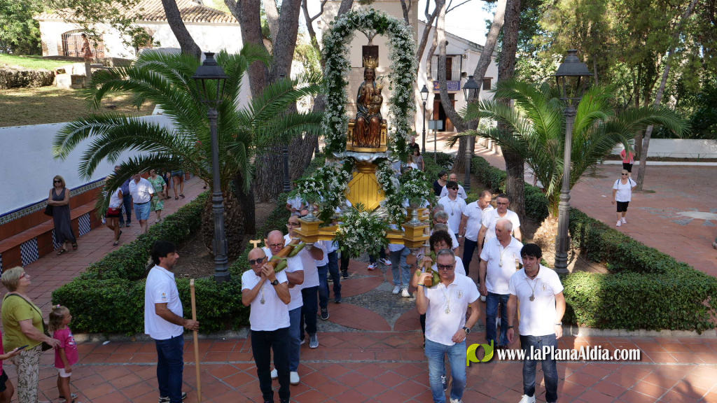 La Mare de D�u de Gr�cia protagonitza una process� a Vila-real amb recorregut ampliat i ofrena de flors