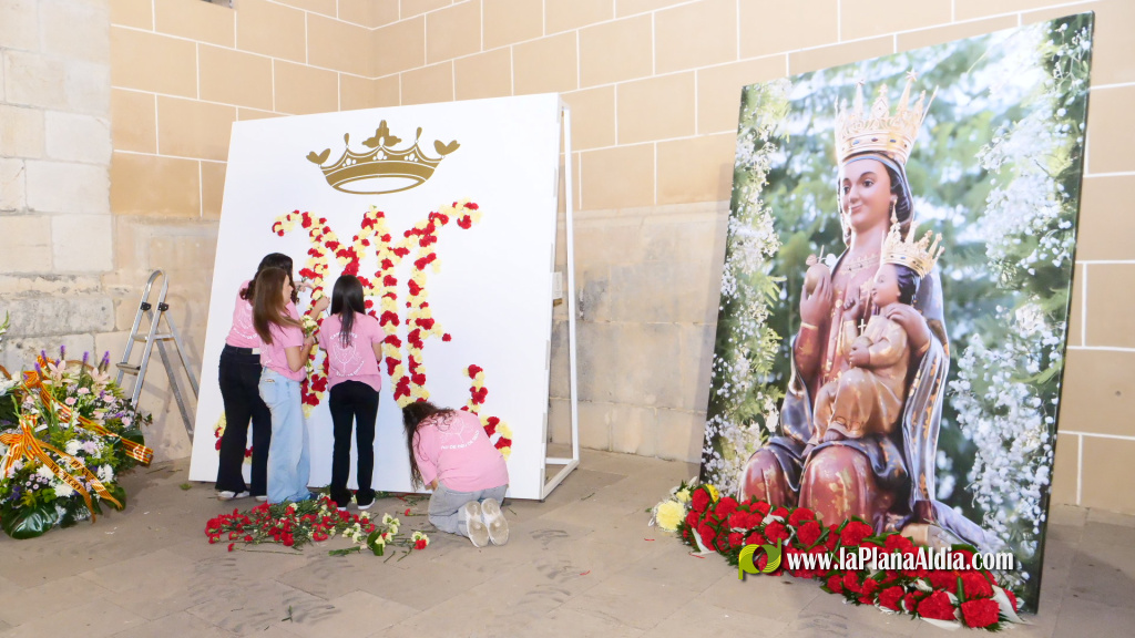 La Mare de D�u de Gr�cia protagonitza una process� a Vila-real amb recorregut ampliat i ofrena de flors